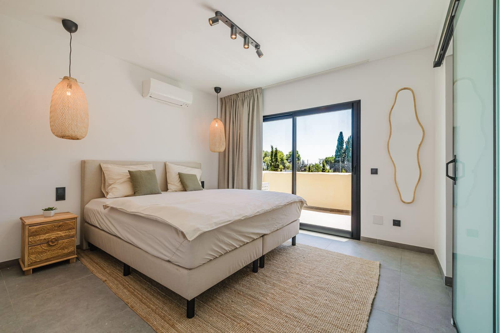 3 soverom Hus til salgs i Aloha Golf - € 735 000 (Ref: 10010156)