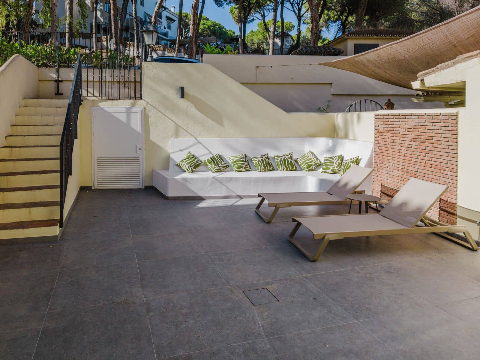 3 soverom Hus til salgs i Aloha Golf - € 735 000 (Ref: 10010156)