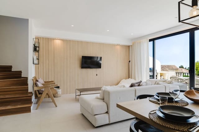 3 sovrum Hus till salu i Aloha Golf, Marbella med pool - 850 000 € (Ref: 10014996)