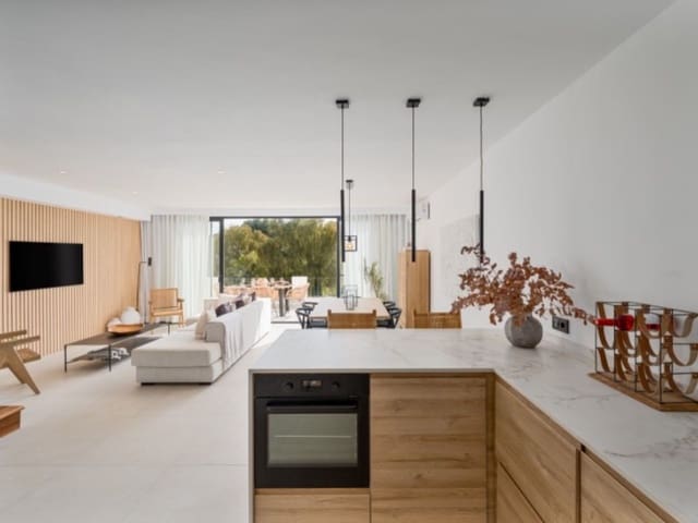 3 sovrum Hus till salu i Aloha Golf, Marbella med pool - 850 000 € (Ref: 10014996)
