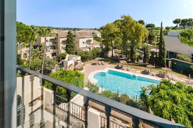 3 sovrum Hus till salu i Aloha Golf, Marbella med pool - 850 000 € (Ref: 10014996)