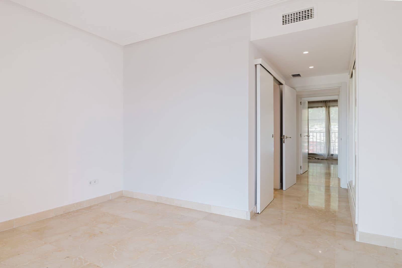 2 bedroom Apartment for sale in Los Arqueros - € 485,000 (Ref: 10018815)