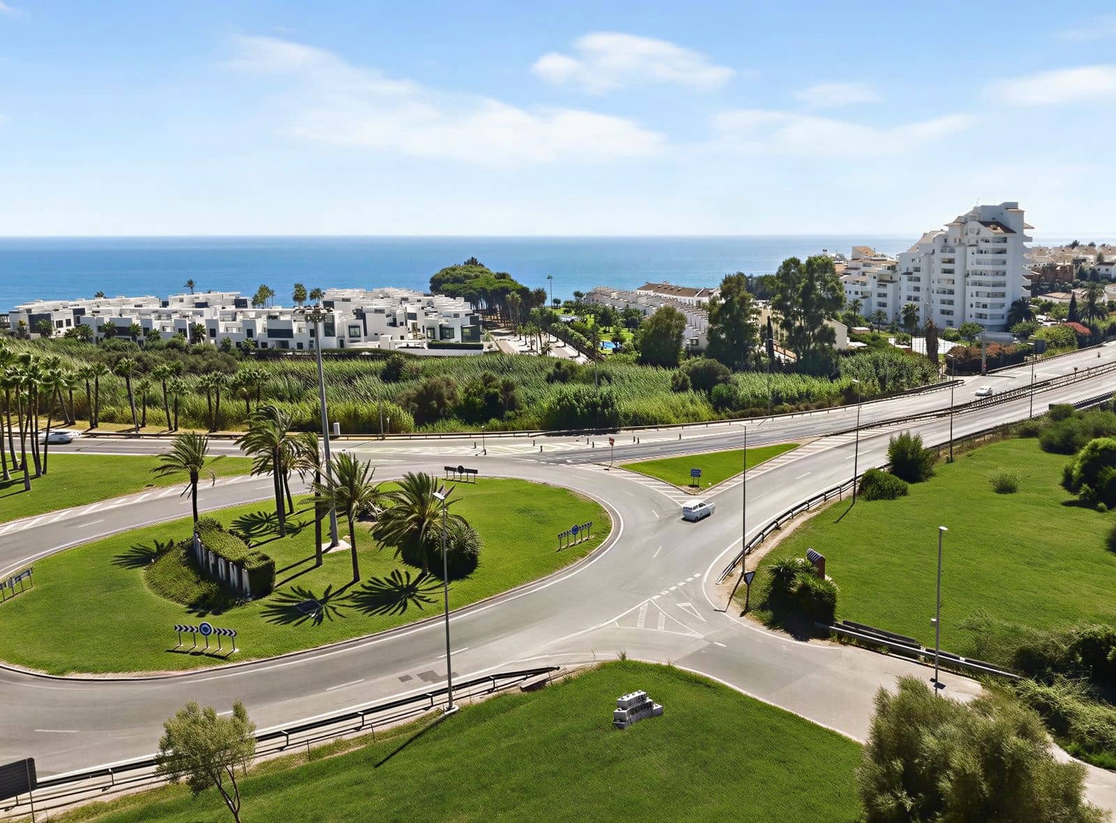 2 chambre Appartement à vendre à Estepona avec piscine garage - 410 000 € (Ref: 10094025)