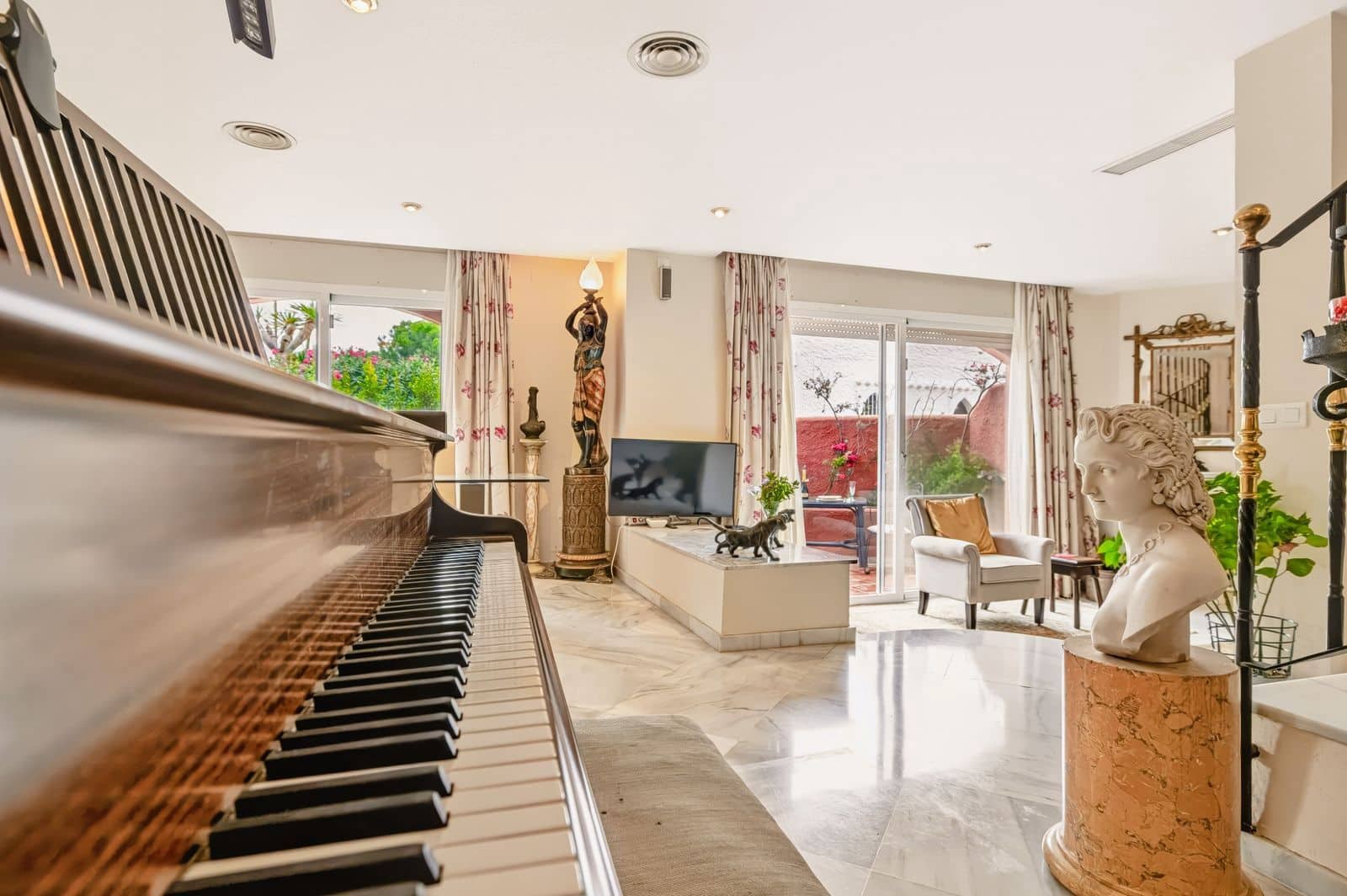 3 chambre Maison de Ville à vendre à Nueva Andalucia avec piscine garage - 980 000 € (Ref: 10153285)