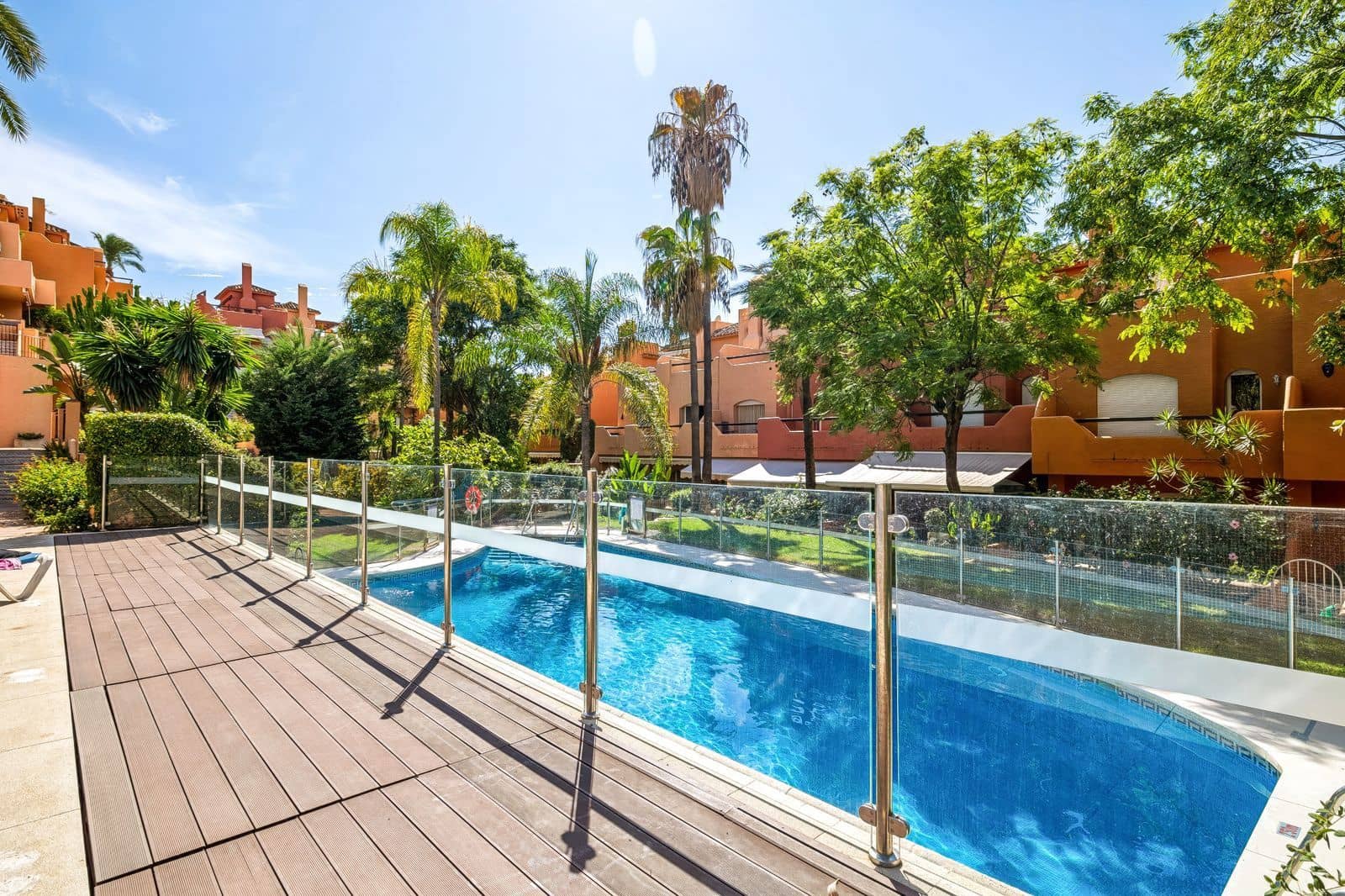 3 chambre Maison de Ville à vendre à Nueva Andalucia avec piscine garage - 980 000 € (Ref: 10153285)