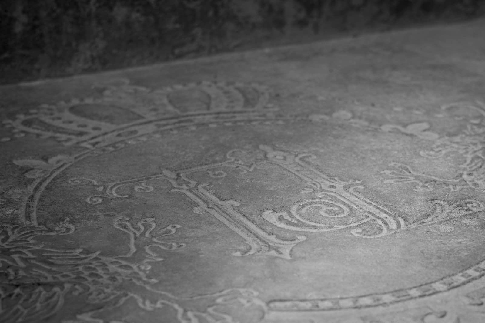 6 bedroom Villa for sale in Benahavis with pool - € 3,950,000 (Ref: 9016300)