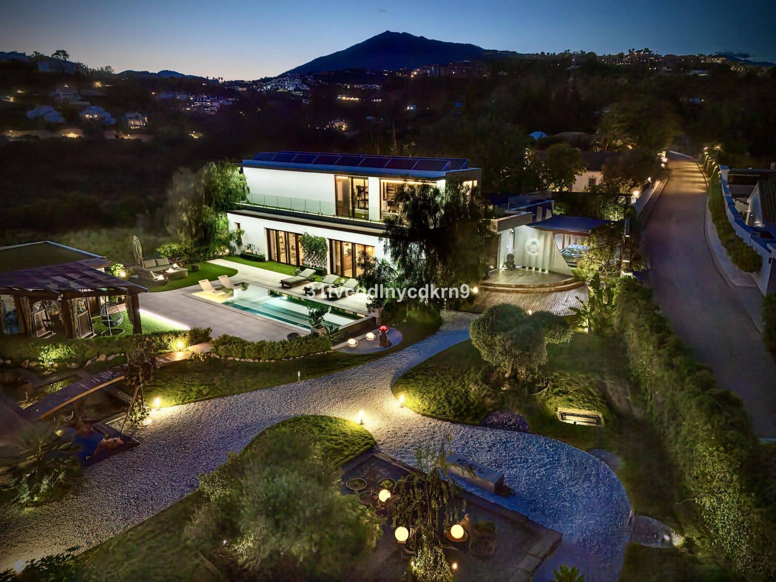 6 soveværelse Villa til salg i Benahavis med swimmingpool - € 3.950.000 (Ref: 9016300)