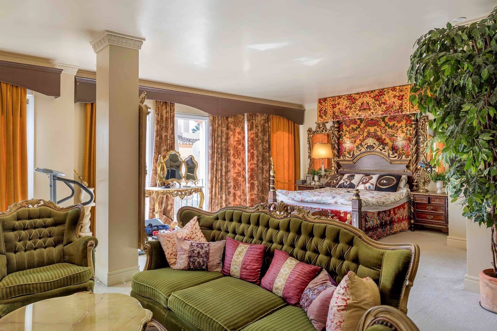 4 bedroom Apartment for sale in Estepona - € 850,000 (Ref: 9016301)