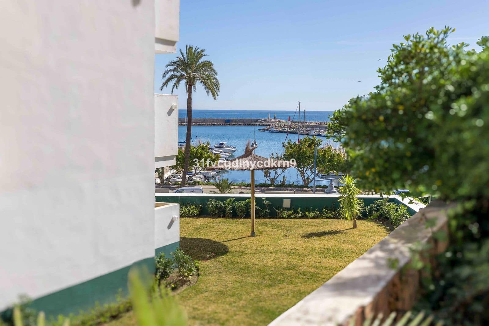 4 Zimmer Apartment zu verkaufen in Estepona - 850.000 € (Ref: 9016301)