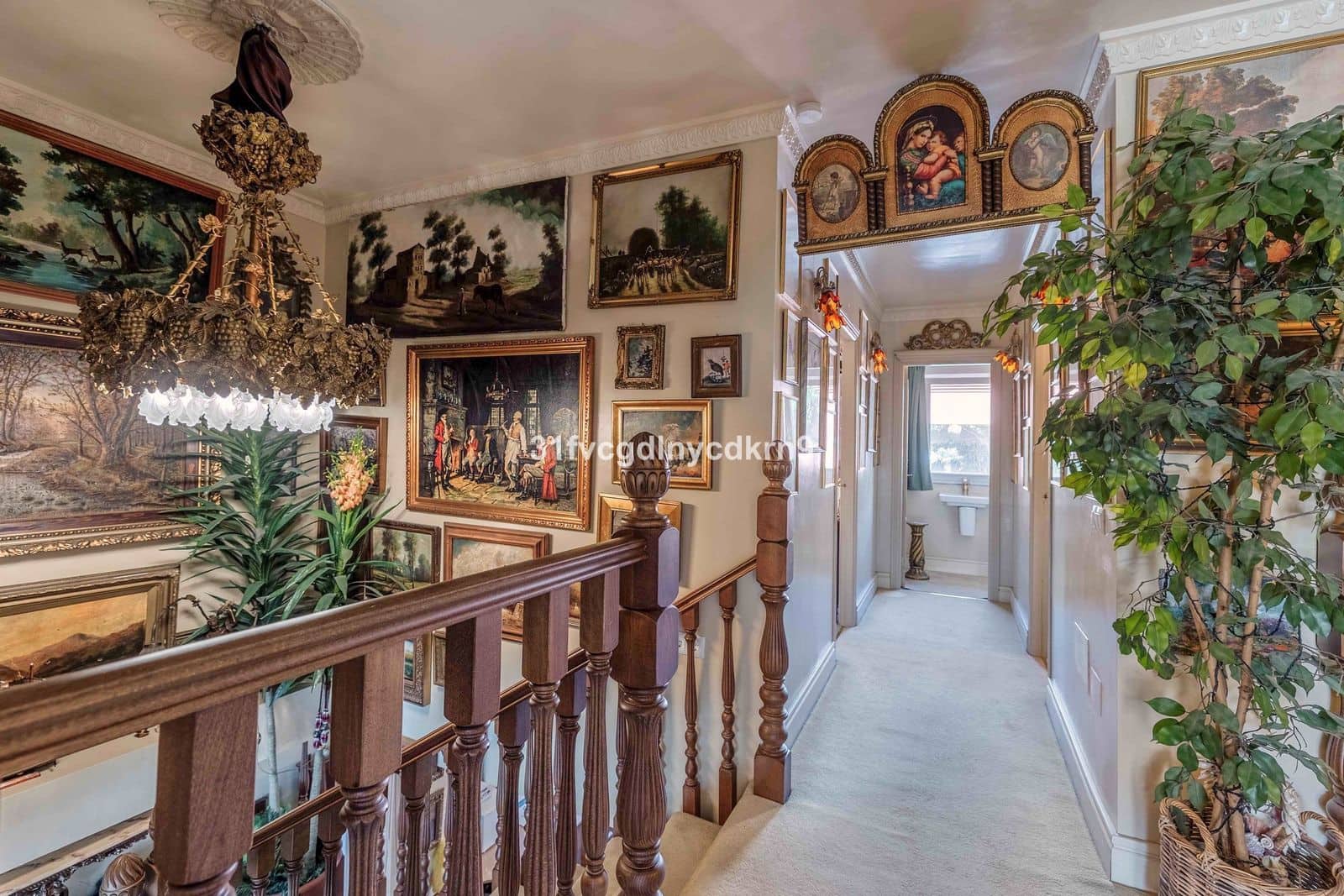 4 bedroom Apartment for sale in Estepona - € 850,000 (Ref: 9016301)