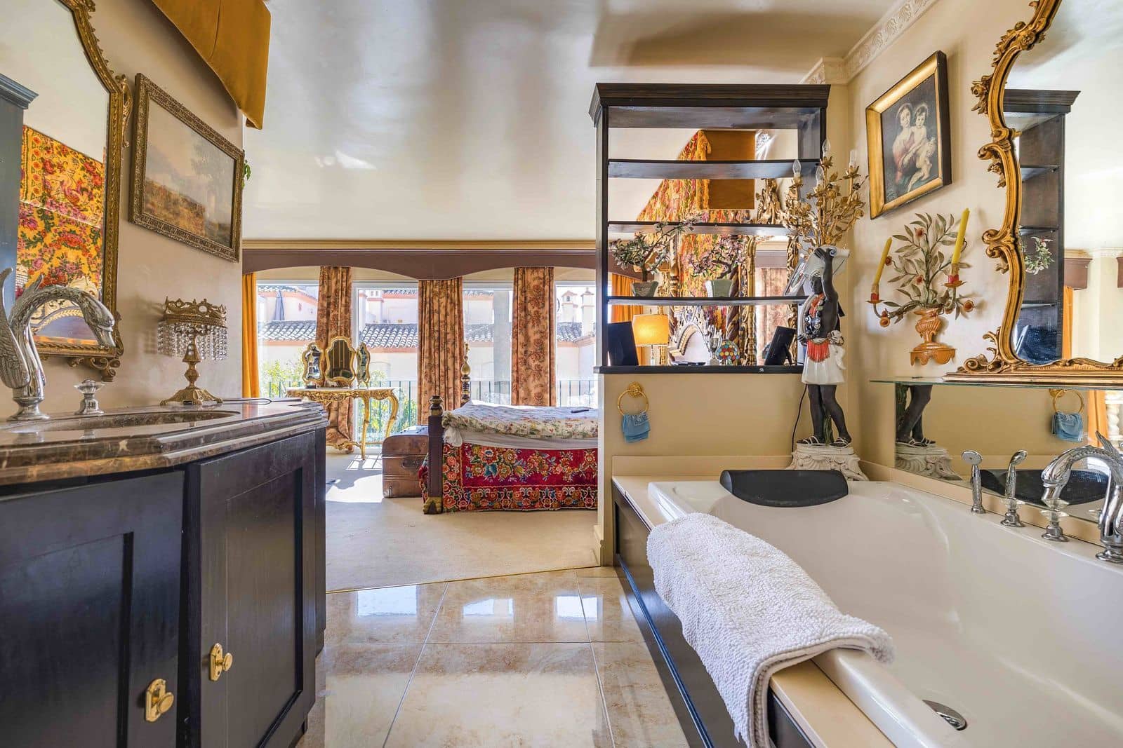 4 sypialnia Apartament na sprzedaż w Estepona - 850 000 € (Ref: 9016301)