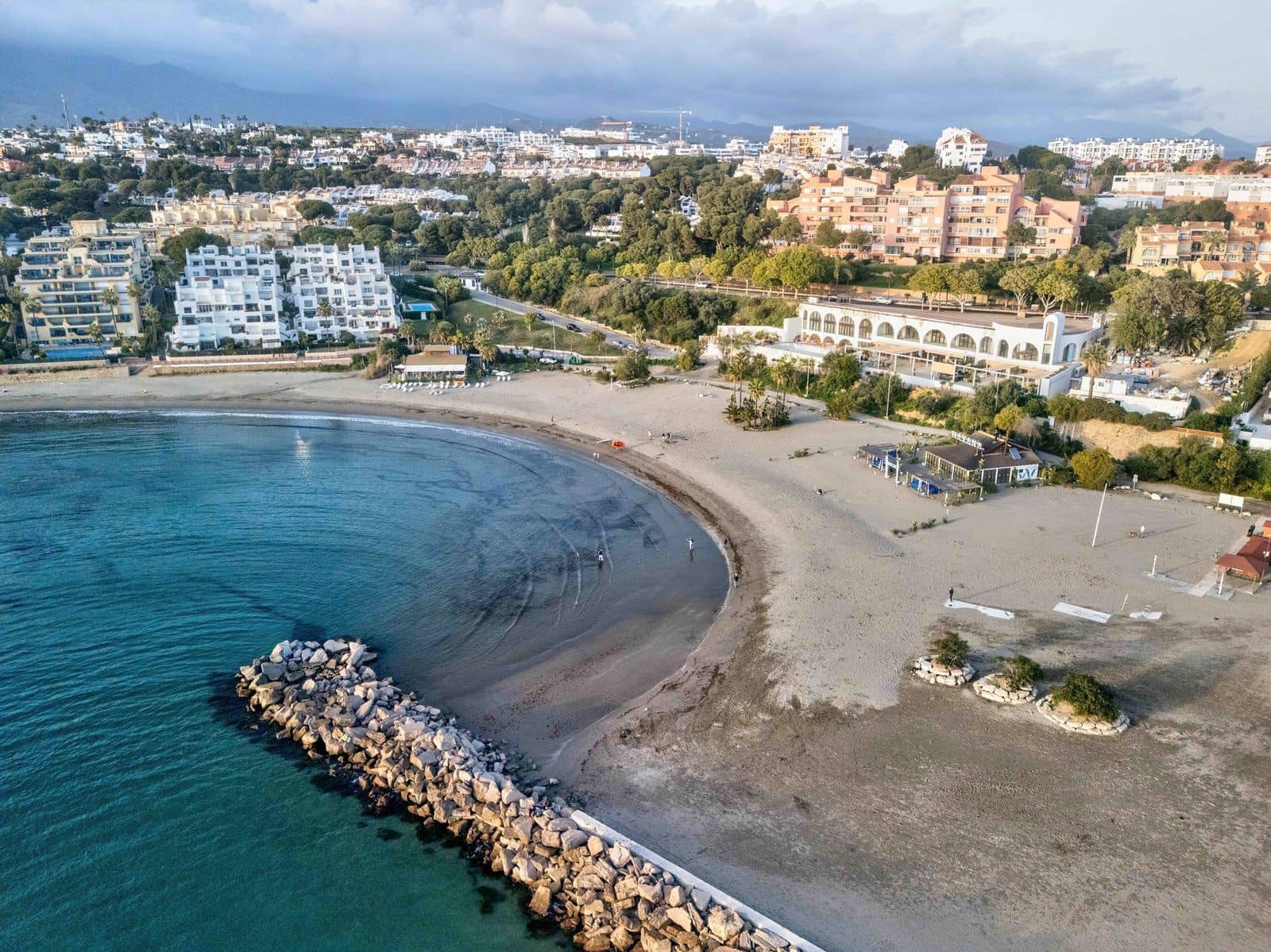 4 sypialnia Apartament na sprzedaż w Estepona - 850 000 € (Ref: 9016301)