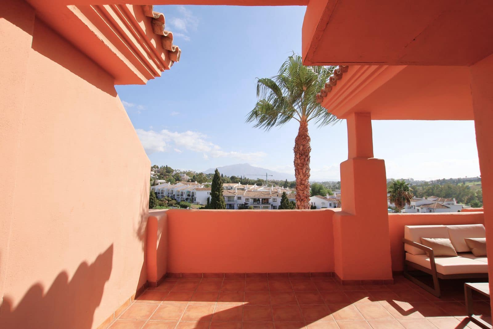 3 slaapkamer Penthouse te koop in Benahavis - € 480.000 (Ref: 9020291)