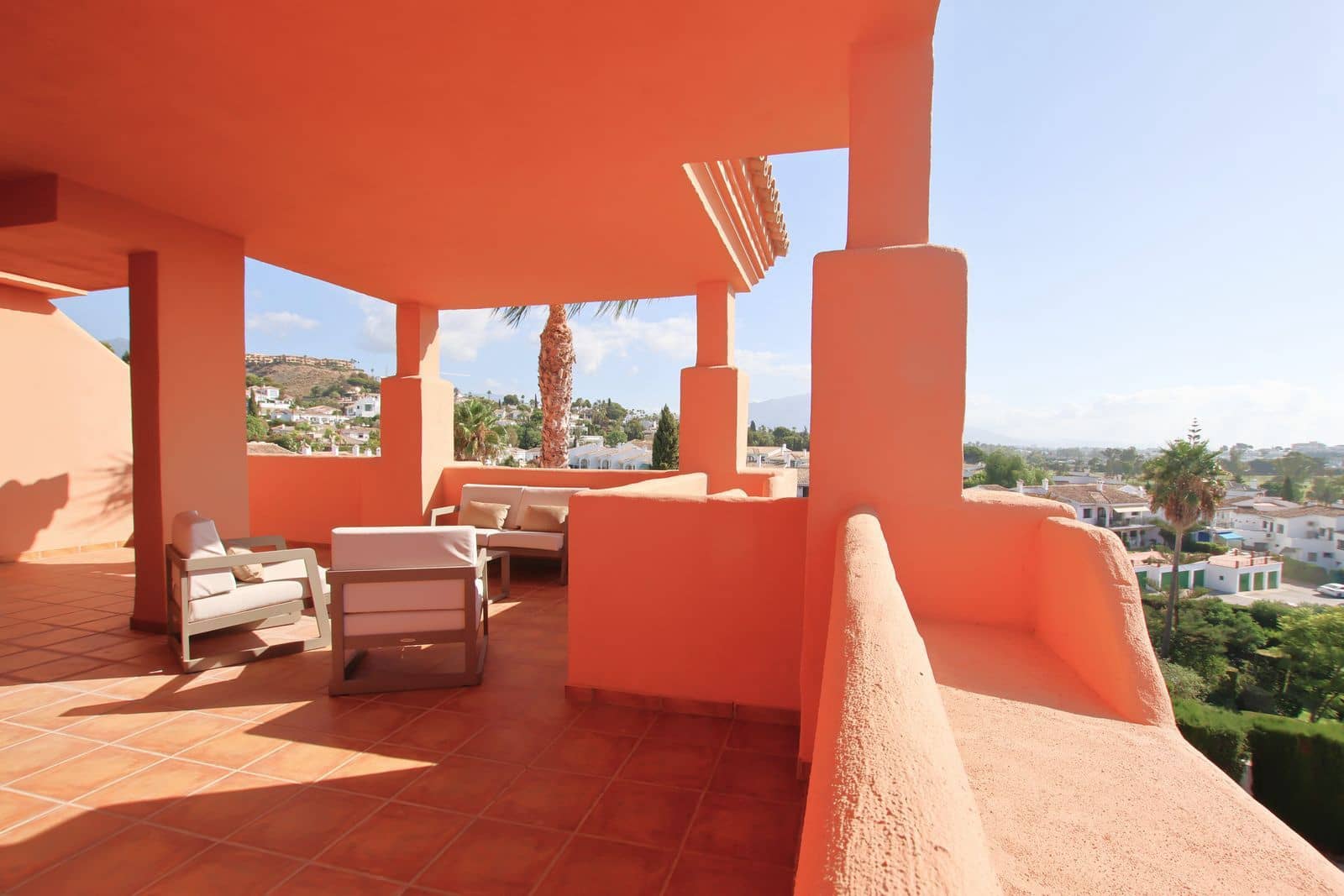 3 slaapkamer Penthouse te koop in Benahavis - € 480.000 (Ref: 9020291)