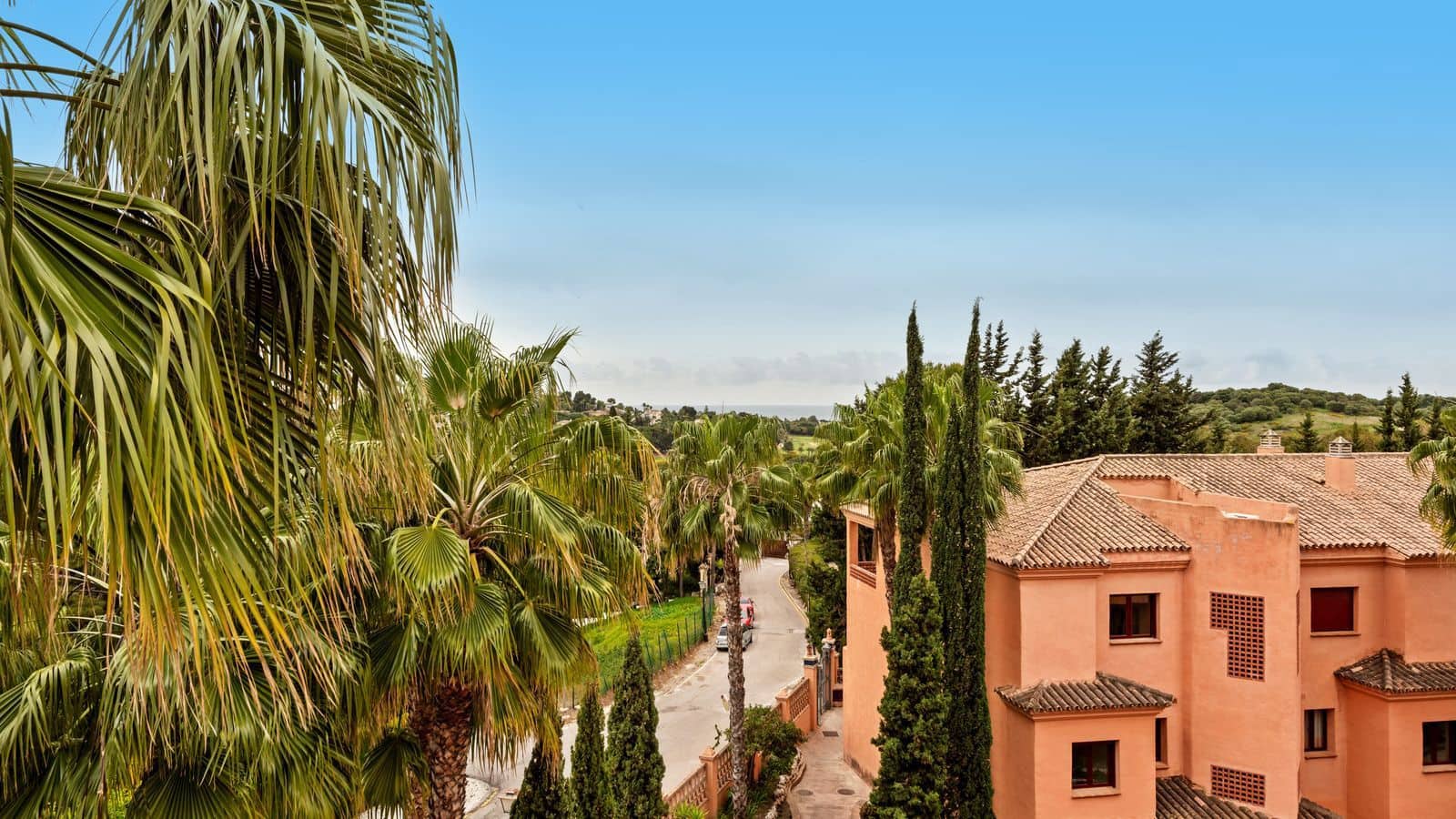 3 slaapkamer Penthouse te koop in Benahavis - € 480.000 (Ref: 9020291)