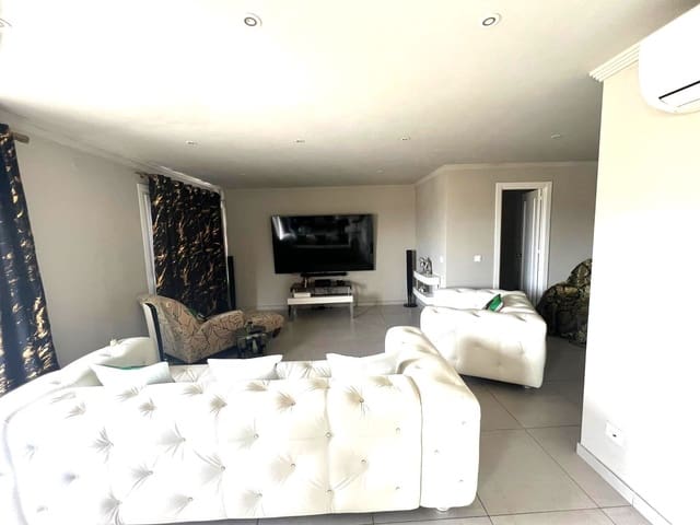 4 sypialnia Penthouse na sprzedaż w Carib Playa, Marbella z garażem - 975 000 € (Ref: 9020340)