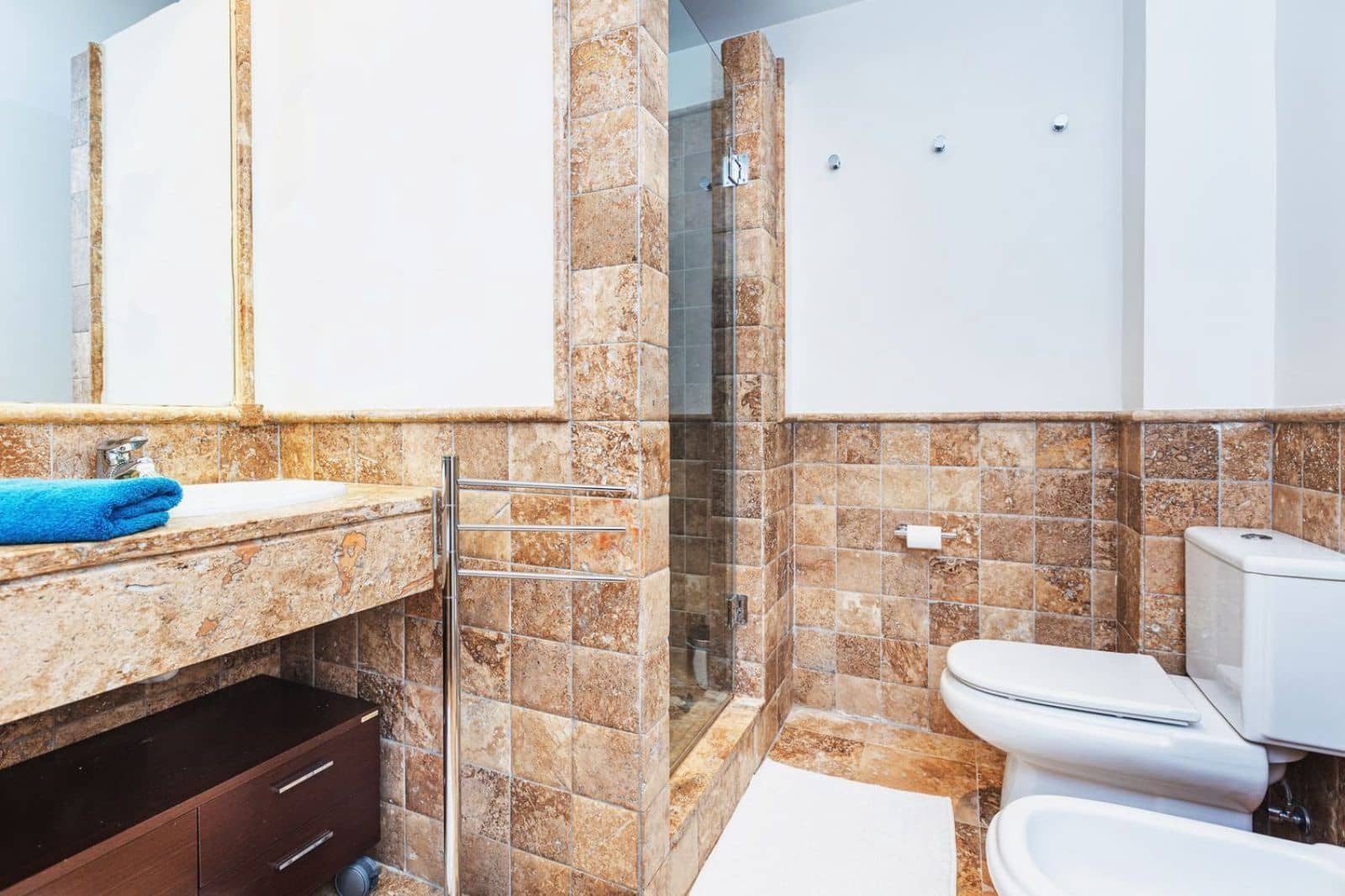 2 Zimmer Apartment zu verkaufen in Benahavis mit Garage - 450.000 € (Ref: 9022427)