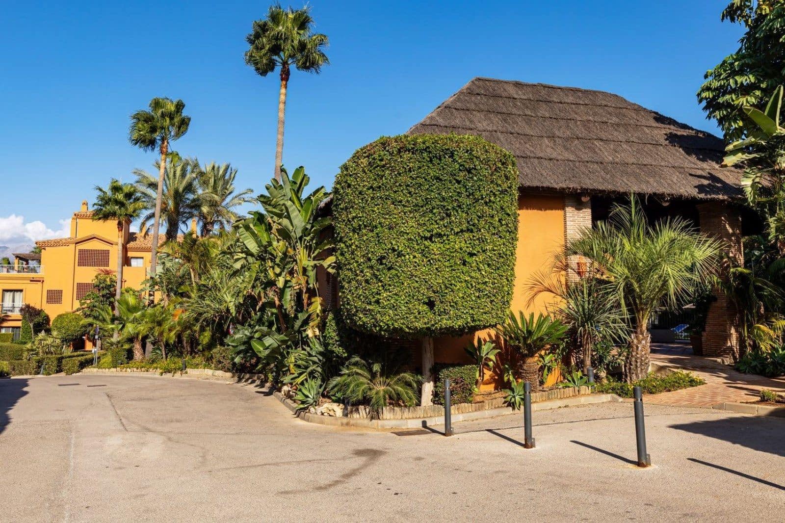 2 Zimmer Apartment zu verkaufen in Benahavis mit Garage - 450.000 € (Ref: 9022427)