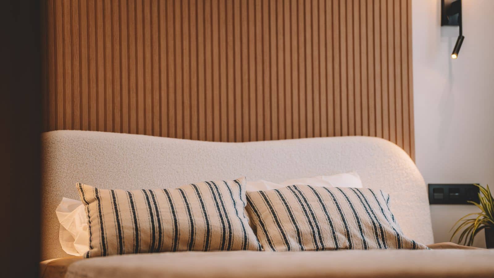 3 bedroom Townhouse for sale in Benahavis with garage - € 670,000 (Ref: 9022435)