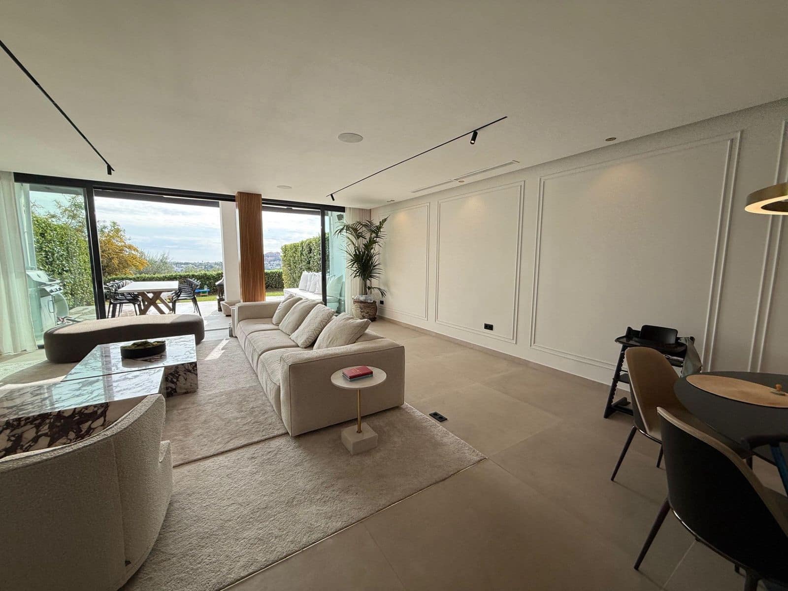 4 soveværelse Byhus til salg i Benahavis - € 1.495.000 (Ref: 9022502)