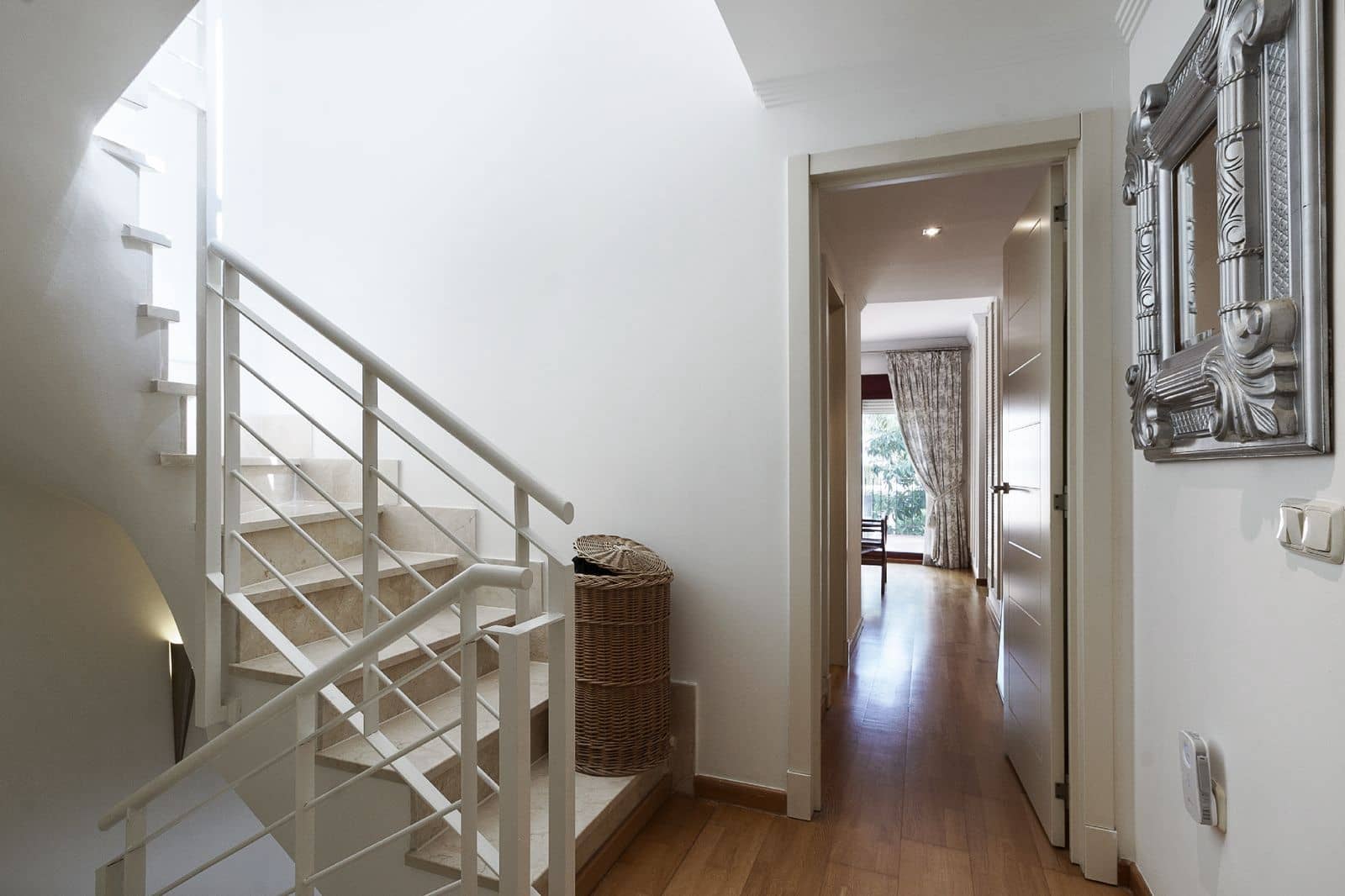 3 soverom Hus til salgs i Nueva Andalucia med svømmebasseng - € 820 000 (Ref: 9025762)