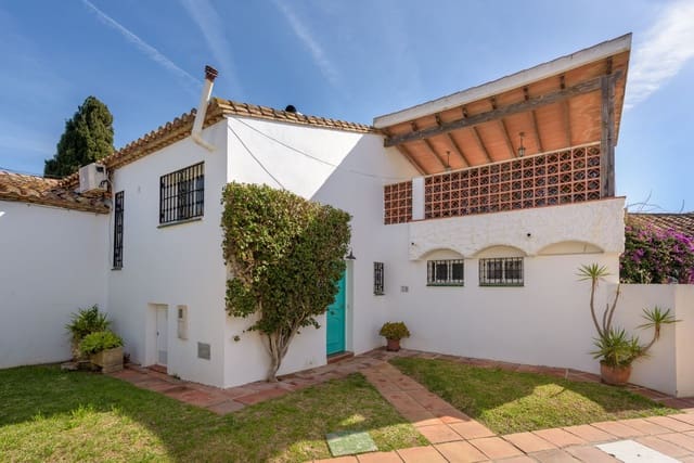 3 Zimmer Haus zu verkaufen in Bahía Dorada, Estepona - 549.000 € (Ref: 9025938)