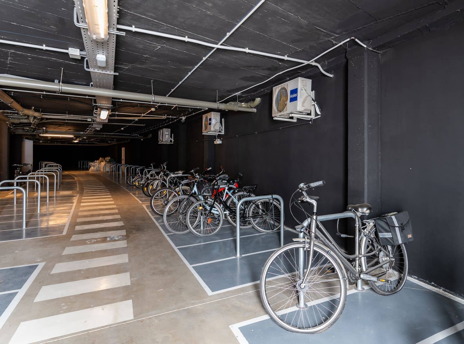 2 bedroom Apartment for sale in Estepona - € 1,095,000 (Ref: 9031015)