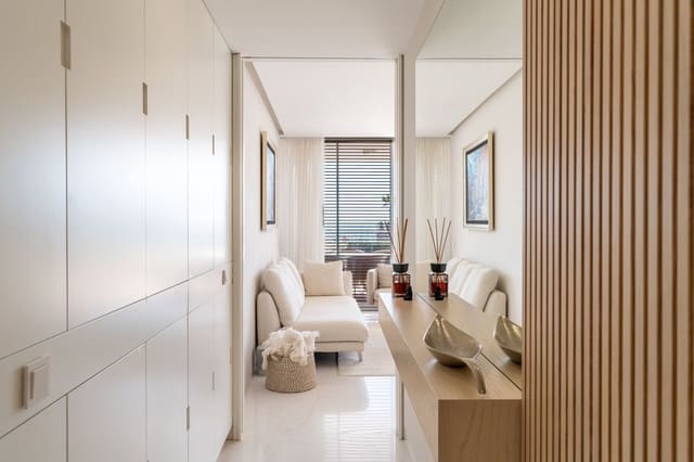 2 Zimmer Apartment zu verkaufen in Estepona - 1.095.000 € (Ref: 9031015)