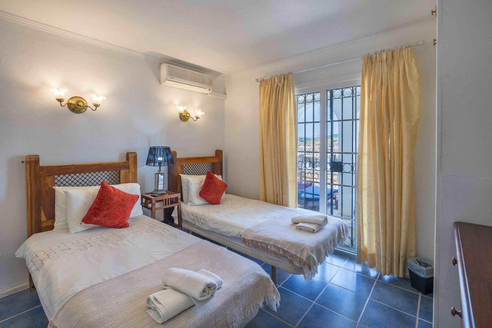 6 chambre Villa/Maison à vendre à Estepona avec piscine - 1 600 000 € (Ref: 9037807)