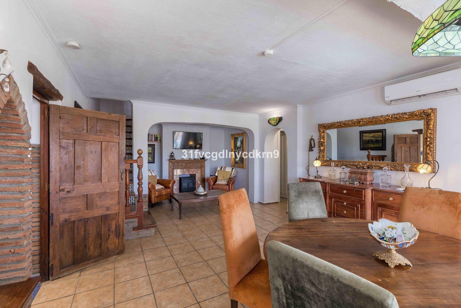6 sypialnia Willa na sprzedaż w Estepona z basenem - 1 450 000 € (Ref: 9037807)