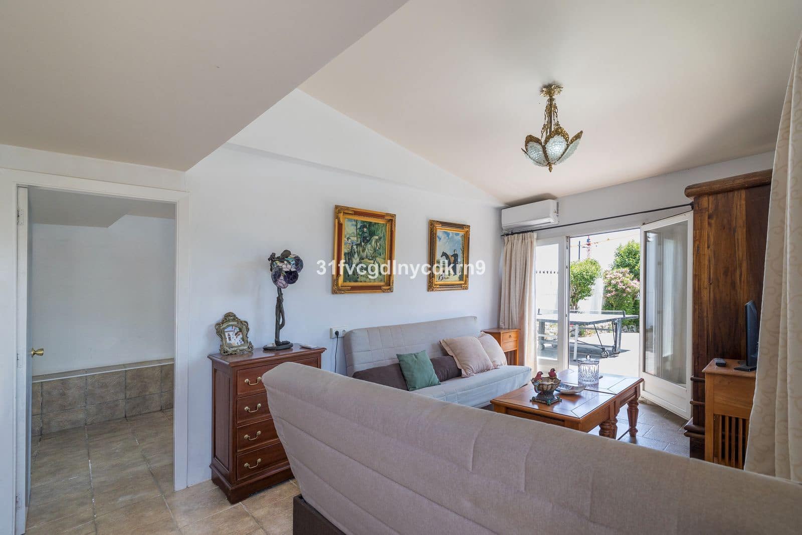 6 sypialnia Willa na sprzedaż w Estepona z basenem - 1 450 000 € (Ref: 9037807)
