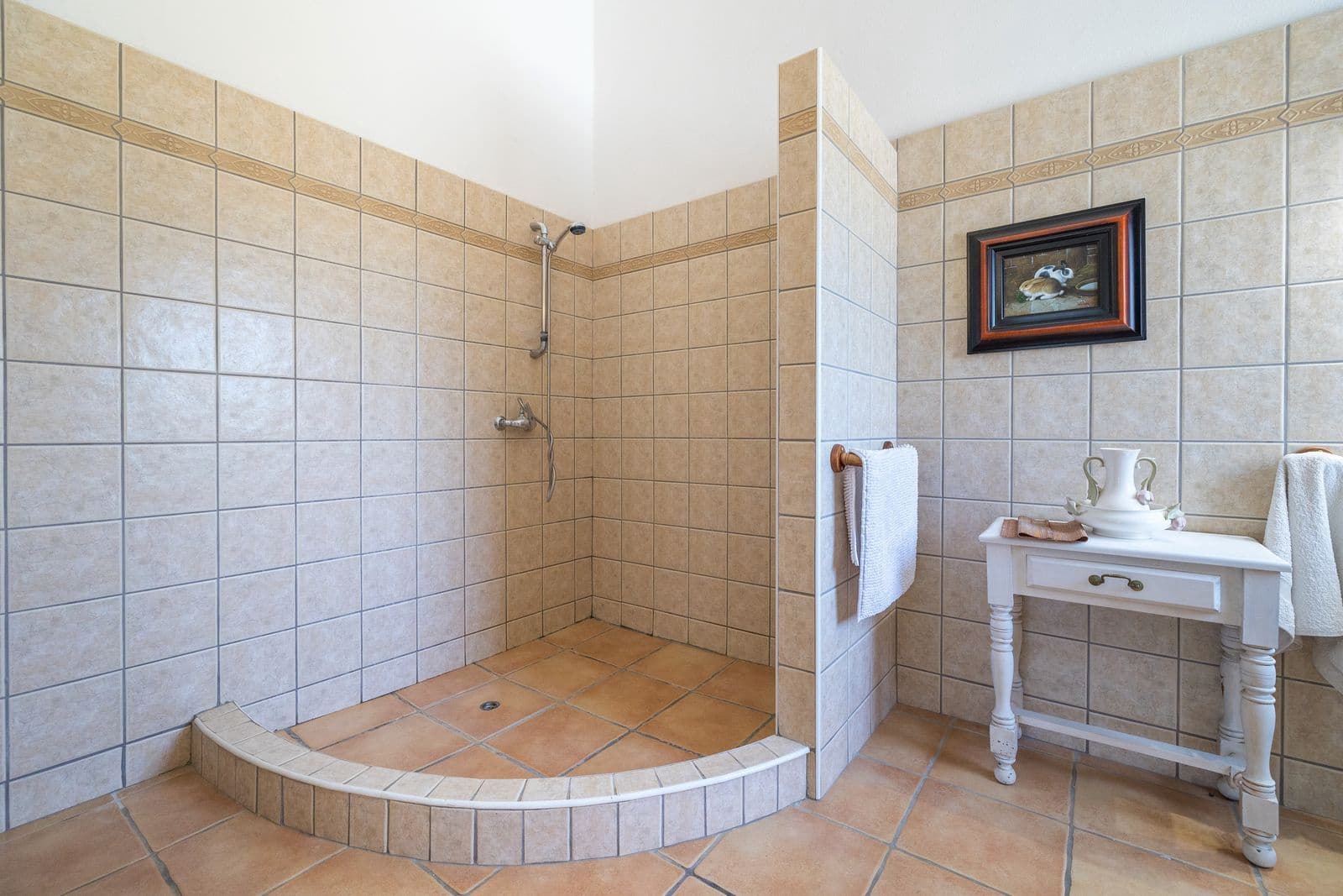 6 makuuhuone Huvila myytävänä paikassa Estepona mukana uima-altaan - 1 450 000 € (Ref: 9037807)