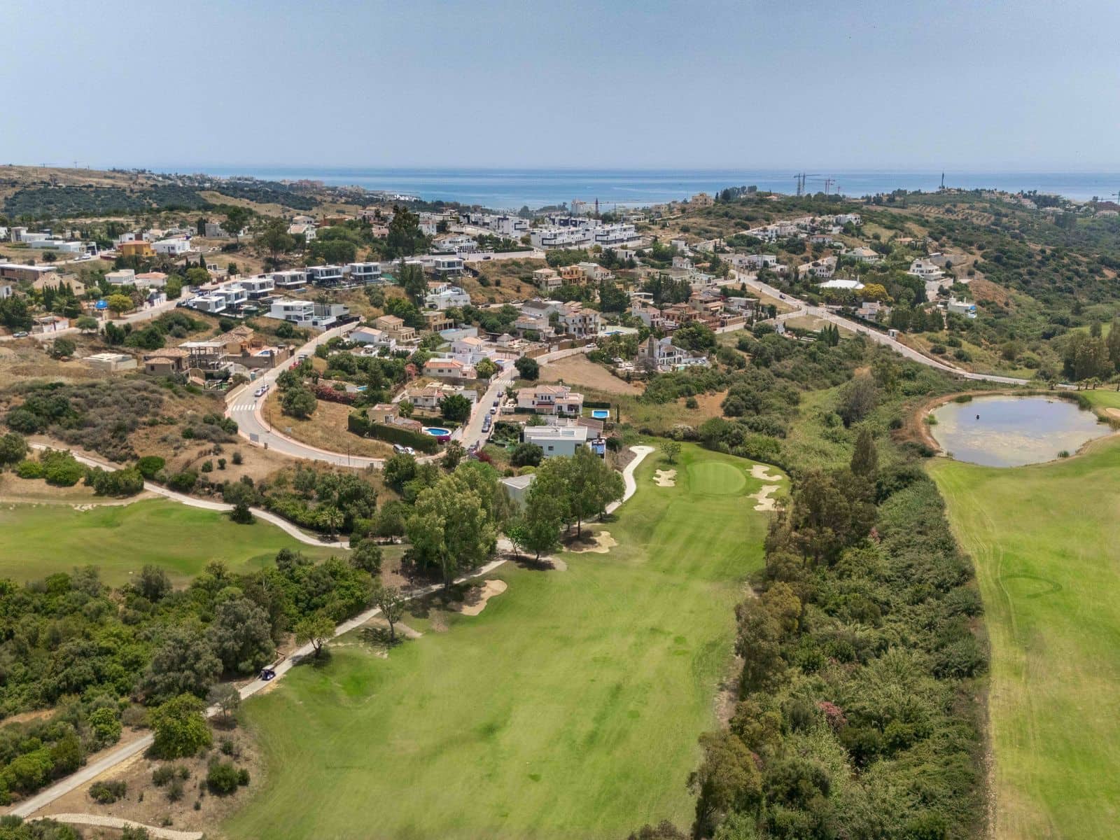 6 makuuhuone Huvila myytävänä paikassa Estepona mukana uima-altaan - 1 450 000 € (Ref: 9037807)