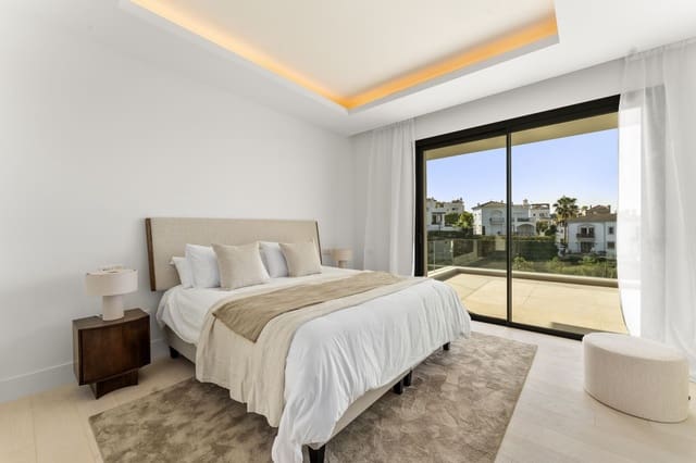 4 chambre Villa/Maison à vendre à Estepona avec piscine - 2 990 000 € (Ref: 9105841)