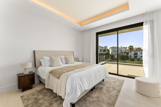 4 soverom Villa til salgs i Estepona med svømmebasseng - € 2 990 000 (Ref: 9105841)