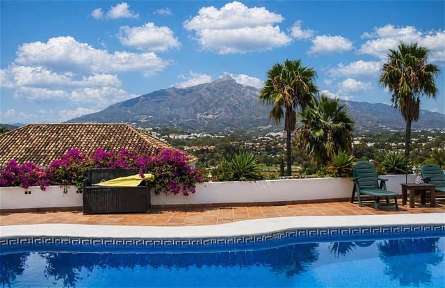 5 sypialnia Willa na sprzedaż w Nueva Andalucia, Marbella z basenem garażem - 2 800 000 € (Ref: 9114841)