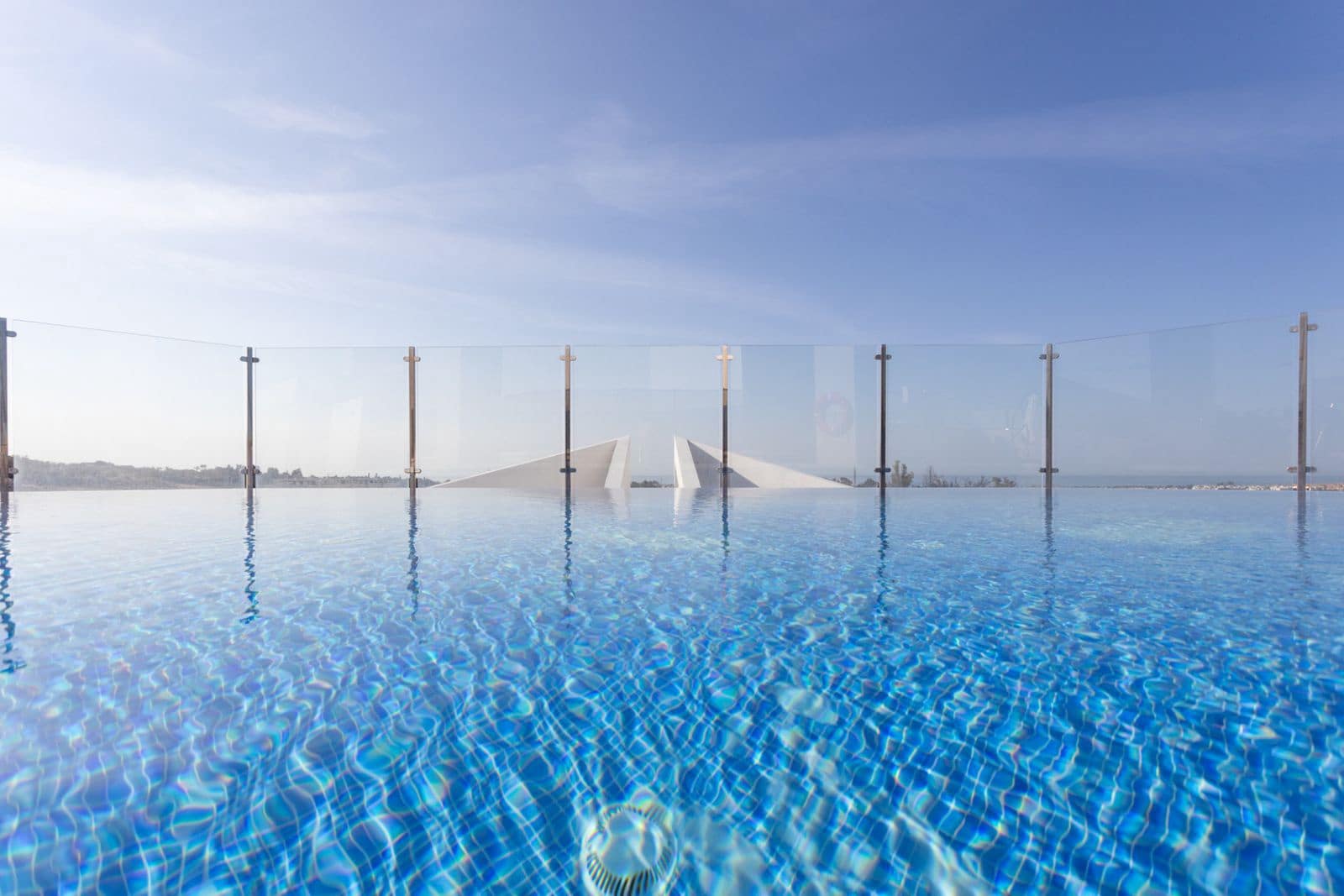 2 bedroom Apartment for sale in Nueva Andalucia - € 890,000 (Ref: 9116808)