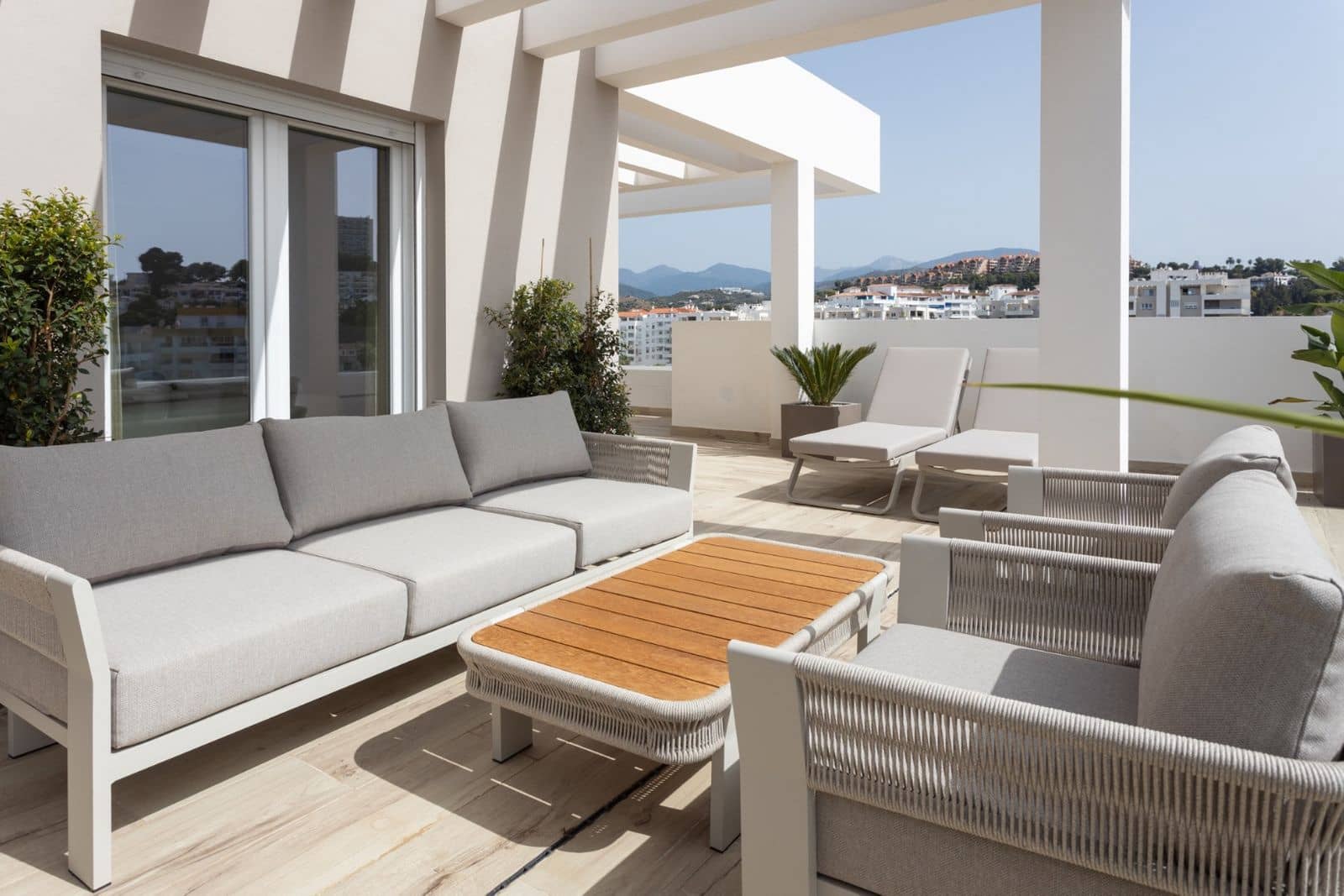 4 soveværelse Lejlighed til salg i Nueva Andalucia - € 1.499.000 (Ref: 9116809)