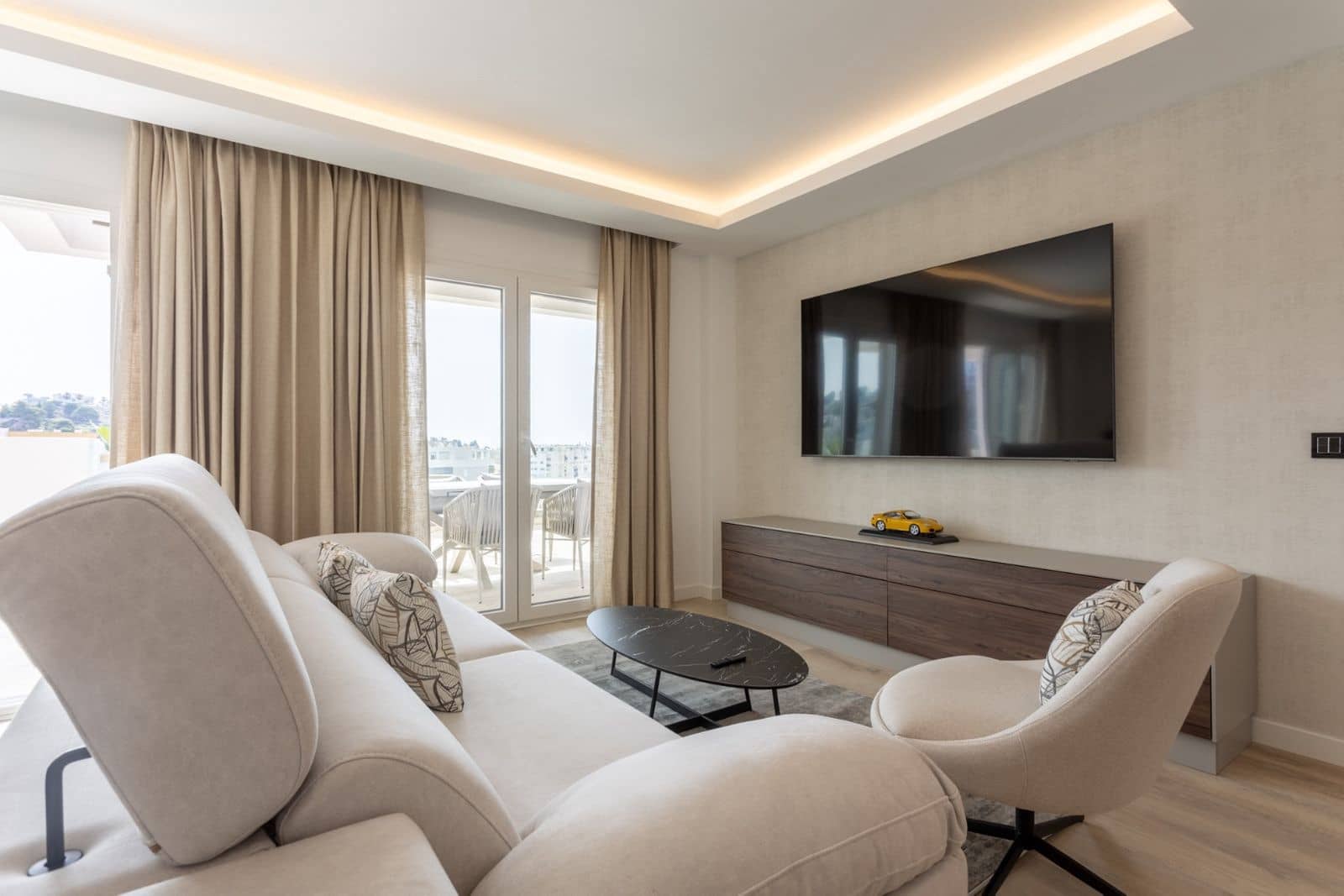 4 soveværelse Lejlighed til salg i Nueva Andalucia - € 1.499.000 (Ref: 9116809)