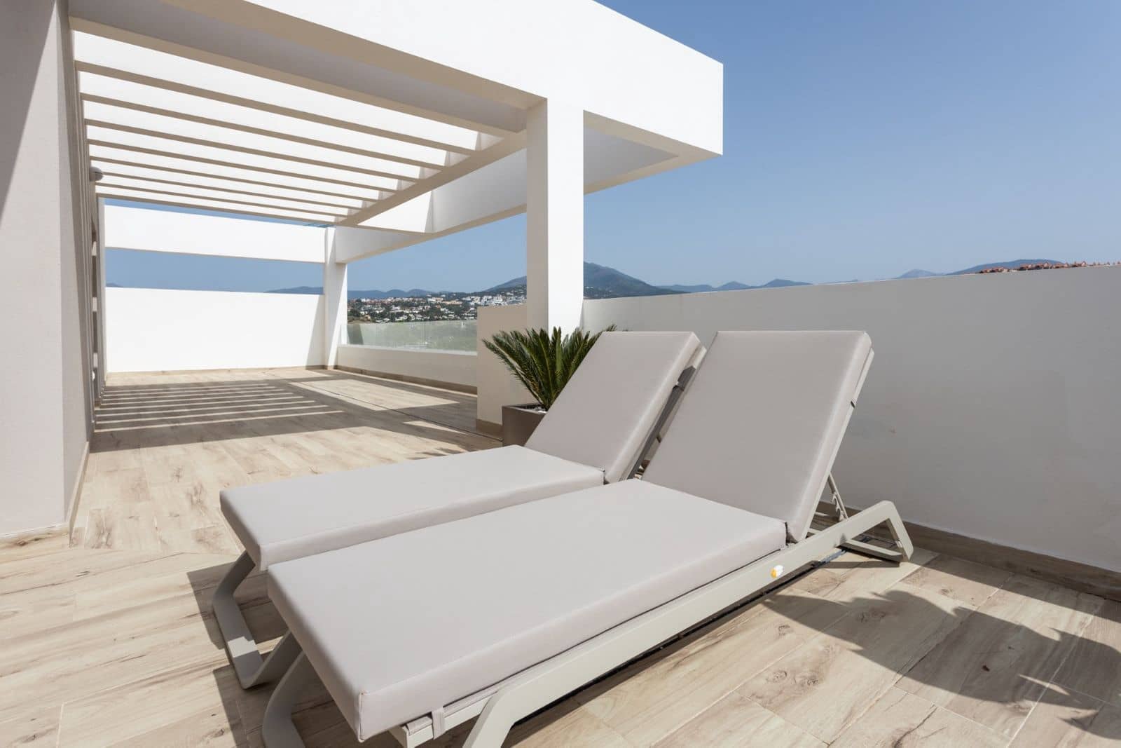 4 soveværelse Lejlighed til salg i Nueva Andalucia - € 1.499.000 (Ref: 9116809)