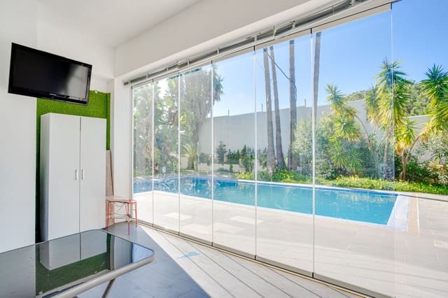 8 soveværelse Villa til salg i Elviria, Marbella med swimmingpool - € 2.000.000 (Ref: 9116813)