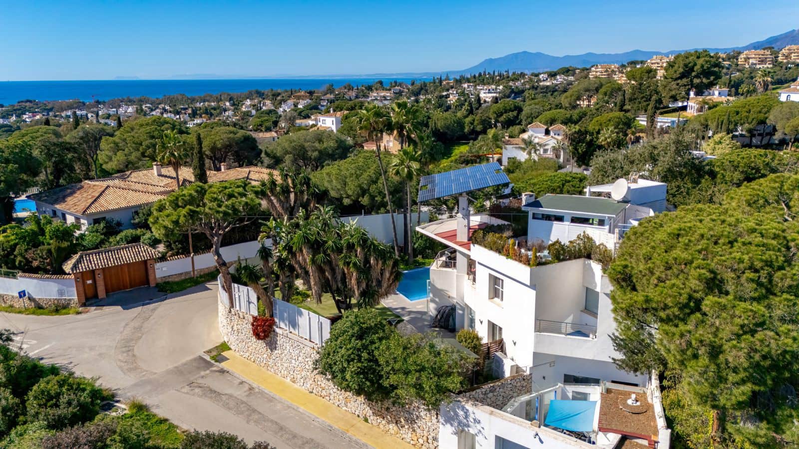 8 soveværelse Villa til salg i Elviria med swimmingpool - € 2.000.000 (Ref: 9116813)