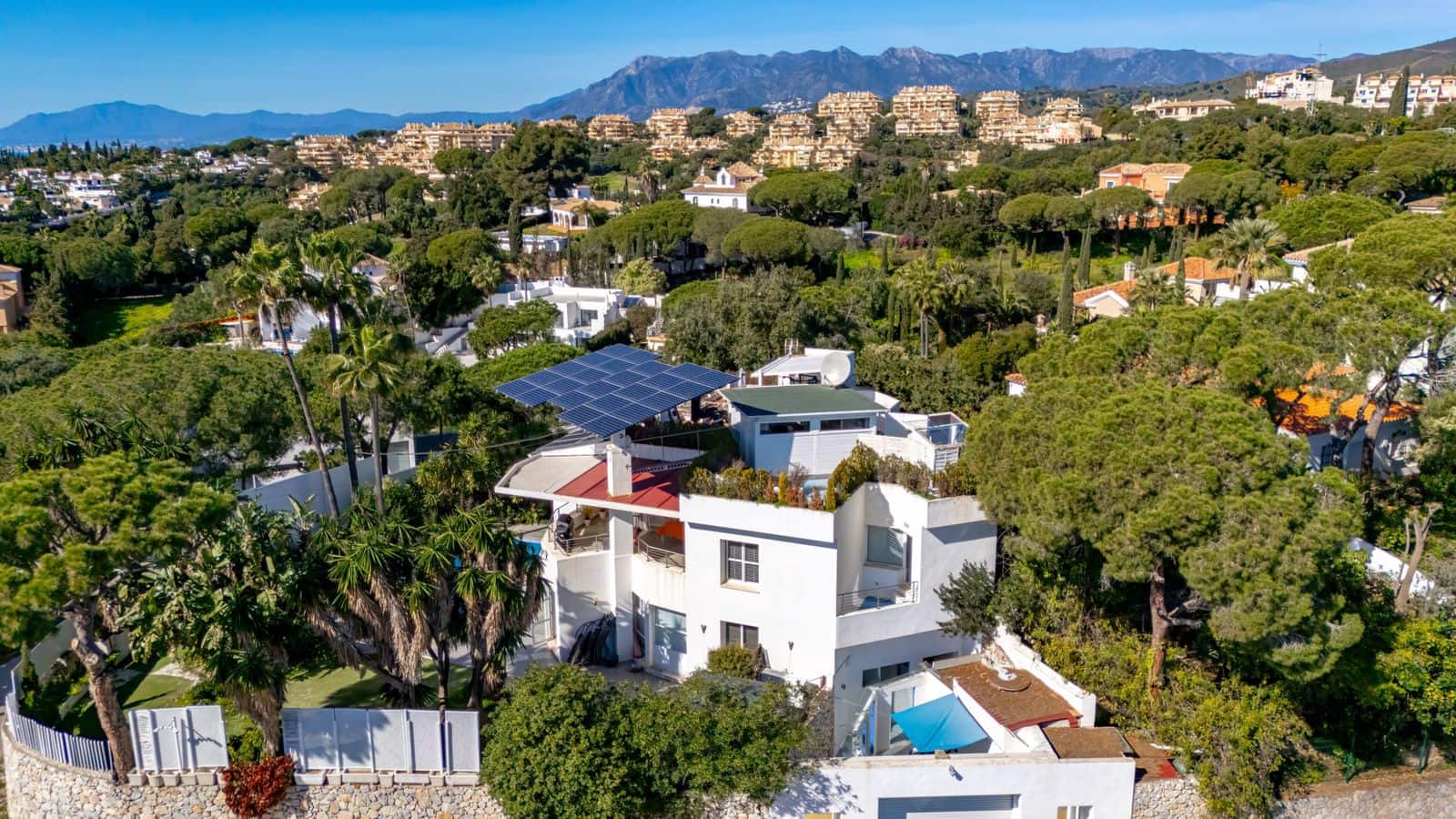 8 soveværelse Villa til salg i Elviria med swimmingpool - € 2.000.000 (Ref: 9116813)