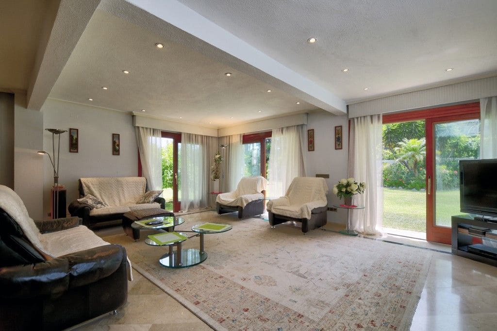 5 soveværelse Villa til salg i Costalita med swimmingpool garage - € 2.400.000 (Ref: 9116817)