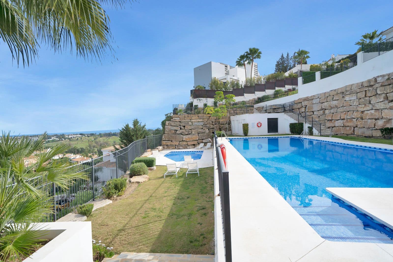 3 soverom Leilighet til salgs i Benahavis med svømmebasseng - € 575 000 (Ref: 9116819)