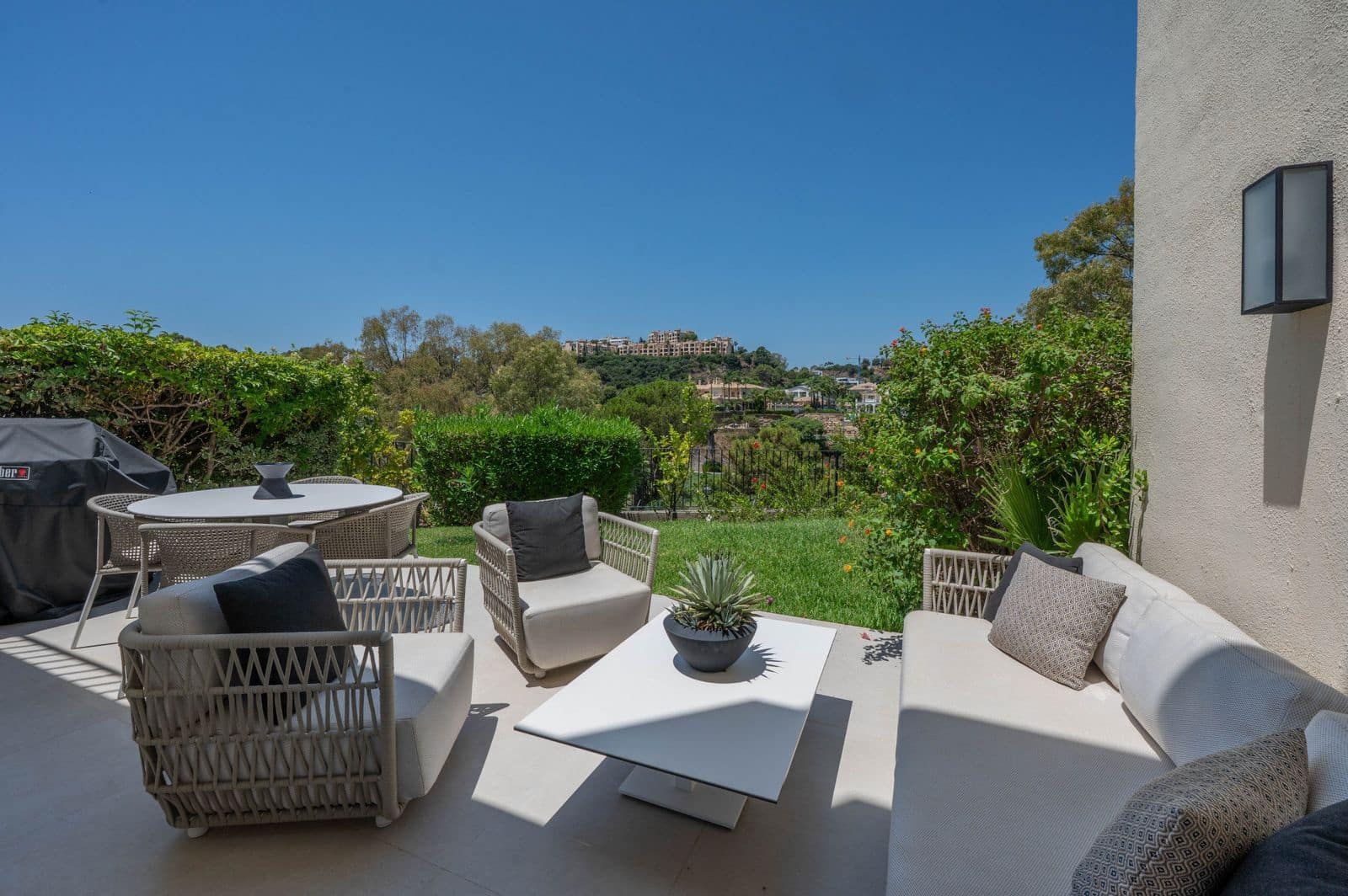 Casa de 3 habitaciones en La Quinta en venta - 1.350.000 € (Ref: 9127820)