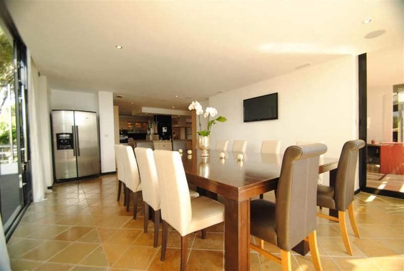 8 soveværelse Villa til salg i Cabopino med swimmingpool garage - € 4.950.000 (Ref: 9127823)