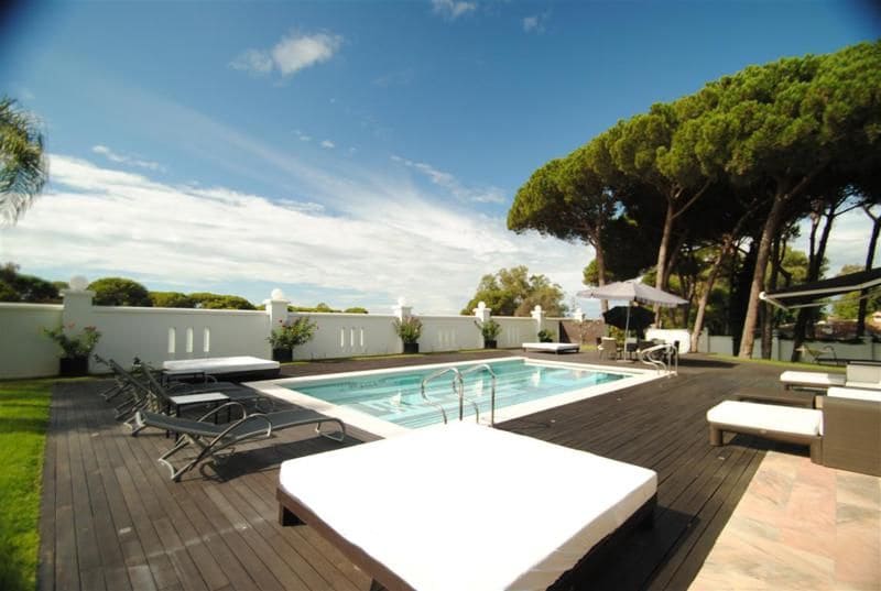 8 soveværelse Villa til salg i Cabopino med swimmingpool garage - € 4.950.000 (Ref: 9127823)