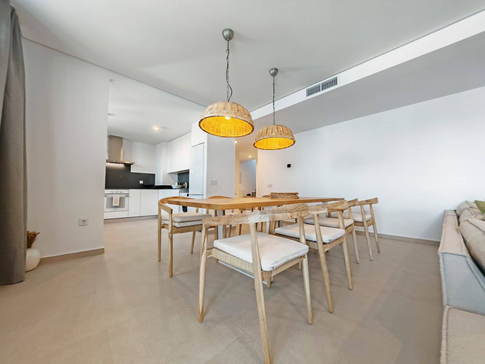 4 bedroom Penthouse for sale in Estepona - € 750,000 (Ref: 9127825)