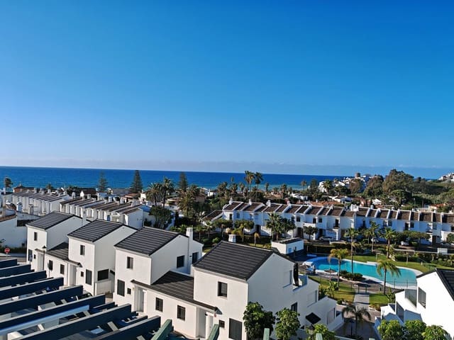 4 quarto Penthouse para venda em Estepona - 750 000 € (Ref: 9127825)